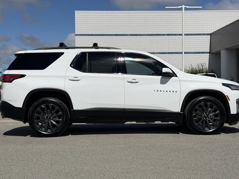 Used 2023 Chevrolet Traverse RS w/ LPO, Floor Liner Package AWD/4WD image 3