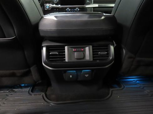 Used 2022 Ford F150 Raptor w/ Equipment Group 801A High AWD/4WD image 31