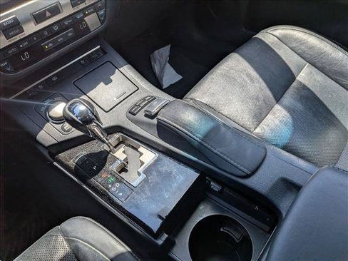 Used 2014 Lexus ES 300h w/ Luxury Package w/Bamboo Trim FWD image 11