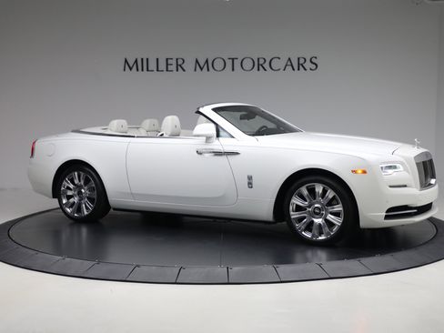 Certified 2018 Rolls-Royce Dawn image 11