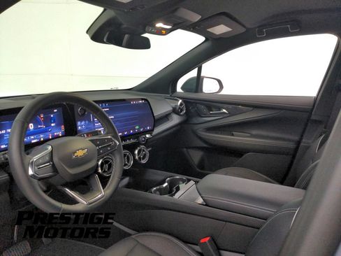 Used 2024 Chevrolet Blazer EV LT AWD/4WD image 13