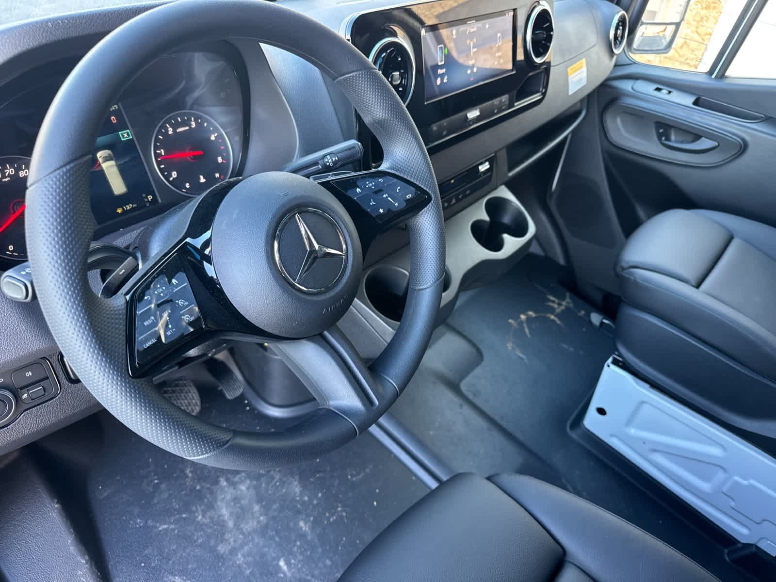 New 2025 Mercedes-Benz Sprinter 2500 image 10