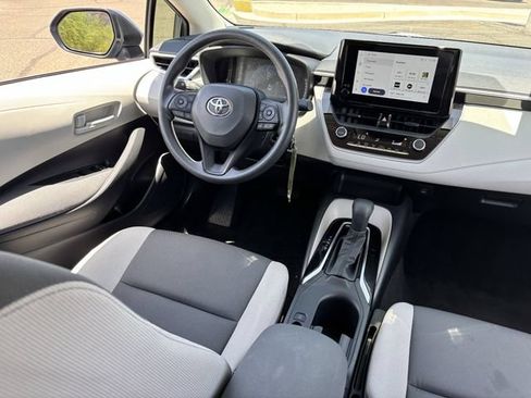 Used 2026 Toyota Corolla LE w/ Carpet Mat Package (TMS) FWD image 14