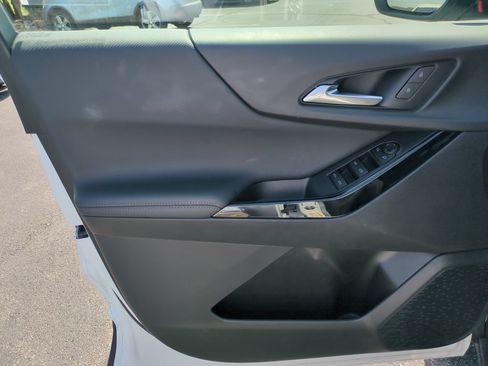 Used 2026 Chevrolet Equinox LT FWD image 14
