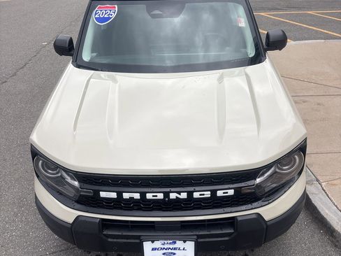 Used 2025 Ford Bronco Sport Outer Banks w/ Outer Banks Tech Package+ AWD/4WD image 8
