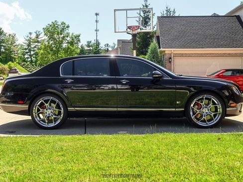Used 2012 Bentley Flying Spur Flying Spur AWD/4WD image 9