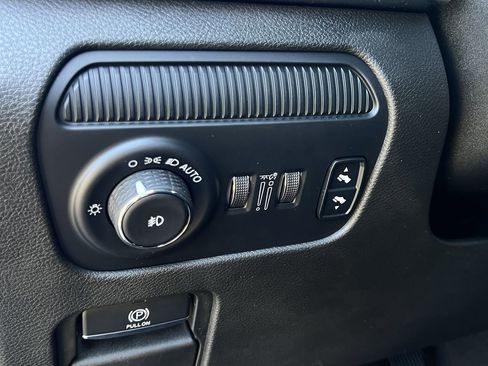 Used 2023 Jeep Wagoneer Series II image 13