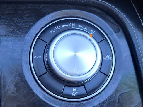 Used 2024 INFINITI QX80 Luxe image 36