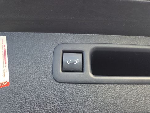 Used 2021 Toyota Highlander Platinum AWD/4WD image 23