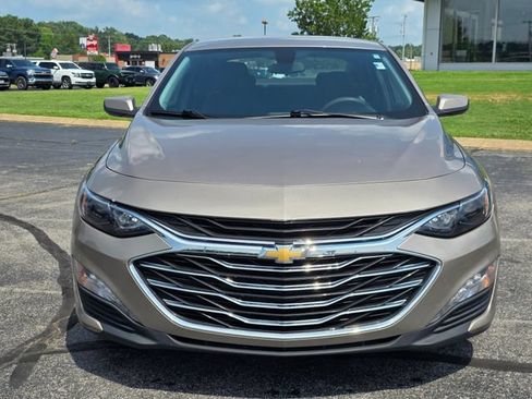 Used 2022 Chevrolet Malibu LT FWD image 4