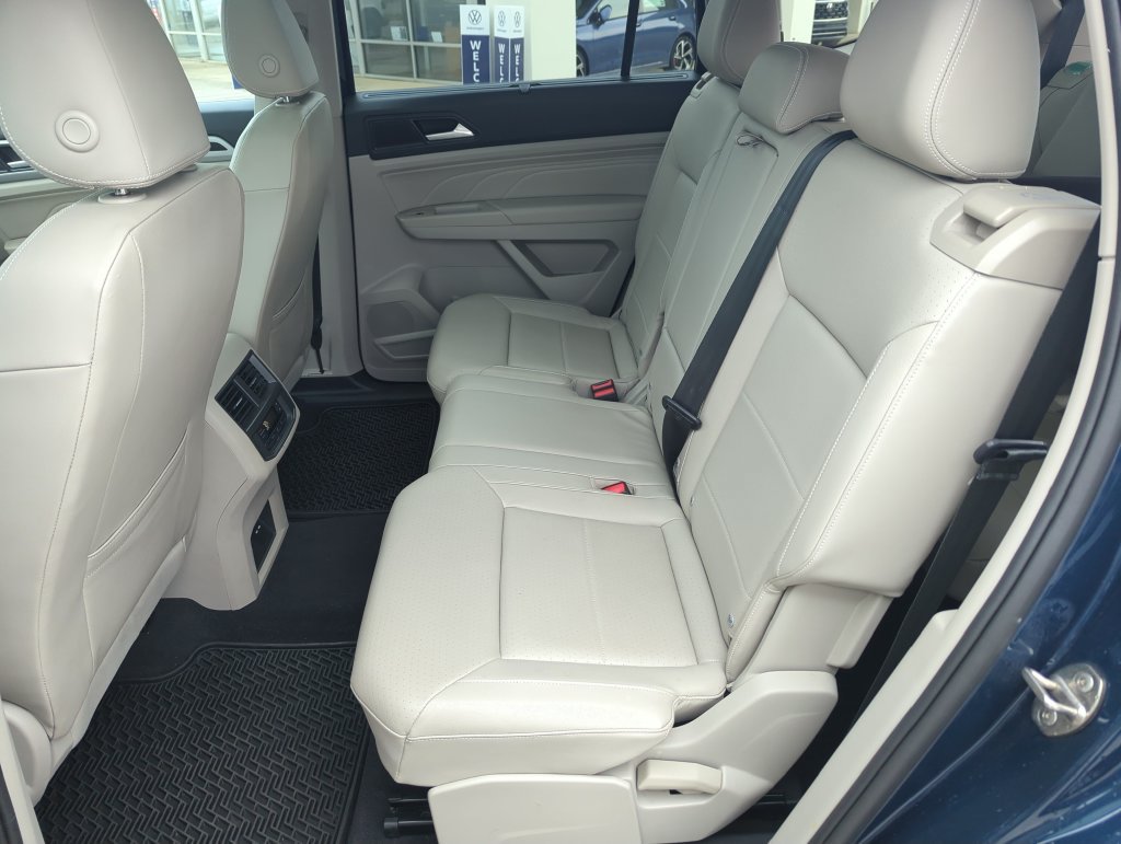 Certified 2023 Volkswagen Atlas SE w/ Panoramic Sunroof Package FWD image 30