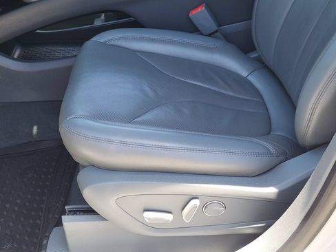 Used 2019 Lincoln Nautilus Reserve FWD image 21