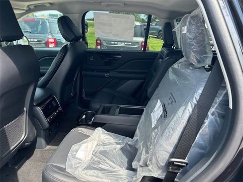New 2025 Lincoln Aviator Reserve w/ Jet Appearance Package image 11