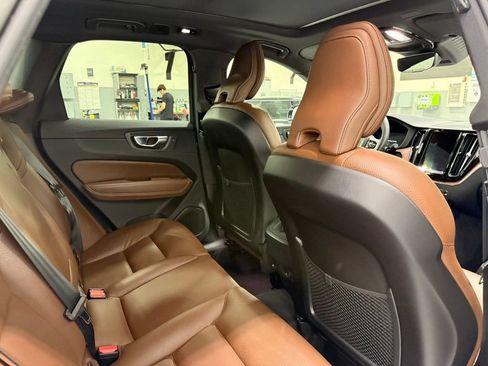 Used 2023 Volvo XC60 B5 Plus w/ Protection Package Premier AWD/4WD image 24