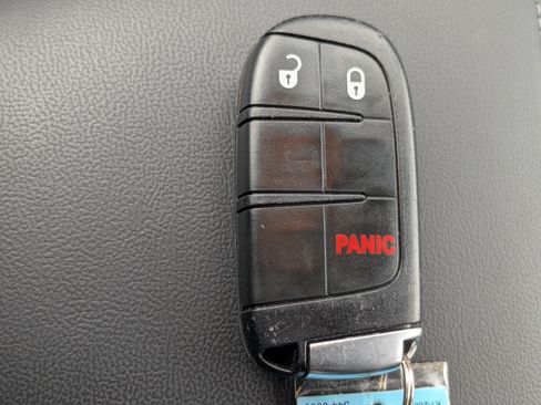 Used 2024 Dodge Durango SXT AWD/4WD image 27