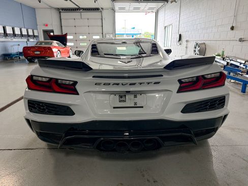 Used 2024 Chevrolet Corvette Z06 w/ Stealth Interior Trim Package RWD image 5