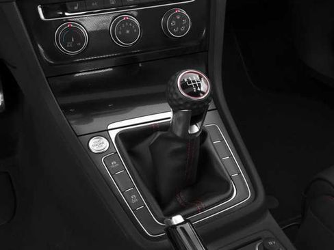 Used 2016 Volkswagen GTI SE w/ Lighting Package (SEL) FWD image 10