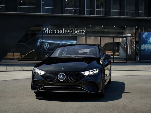 New 2026 Mercedes-Benz EQE 320 4MATIC Sedan image 41