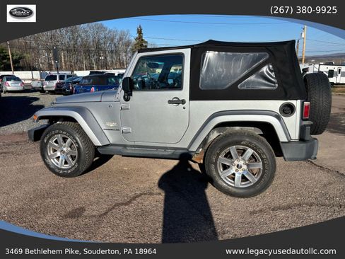 Used 2013 Jeep Wrangler Sahara w/ Connectivity Group image 4