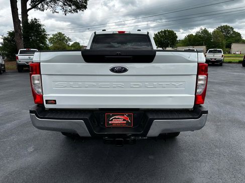 Used 2022 Ford F250 XL w/ Power Equipment Group AWD/4WD image 7