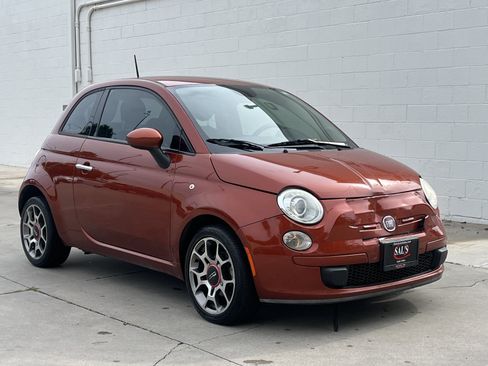 Used 2015 FIAT 500 Pop FWD image 2