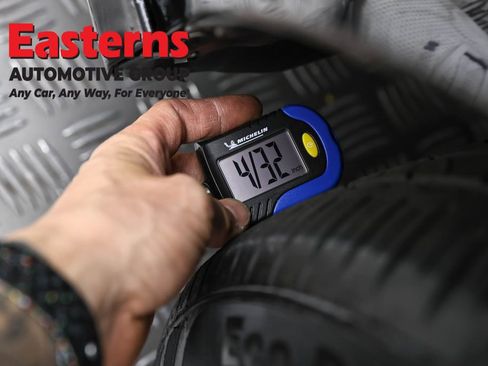 Used 2019 Toyota Camry LE image 28