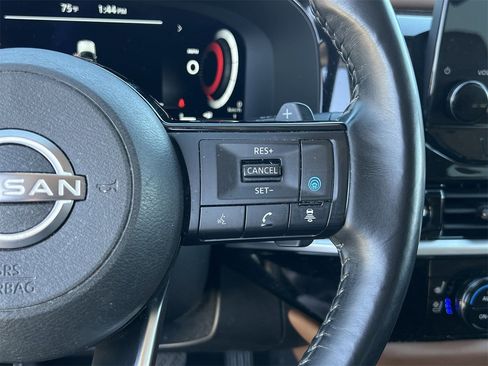 Certified 2024 Nissan Pathfinder Platinum image 12