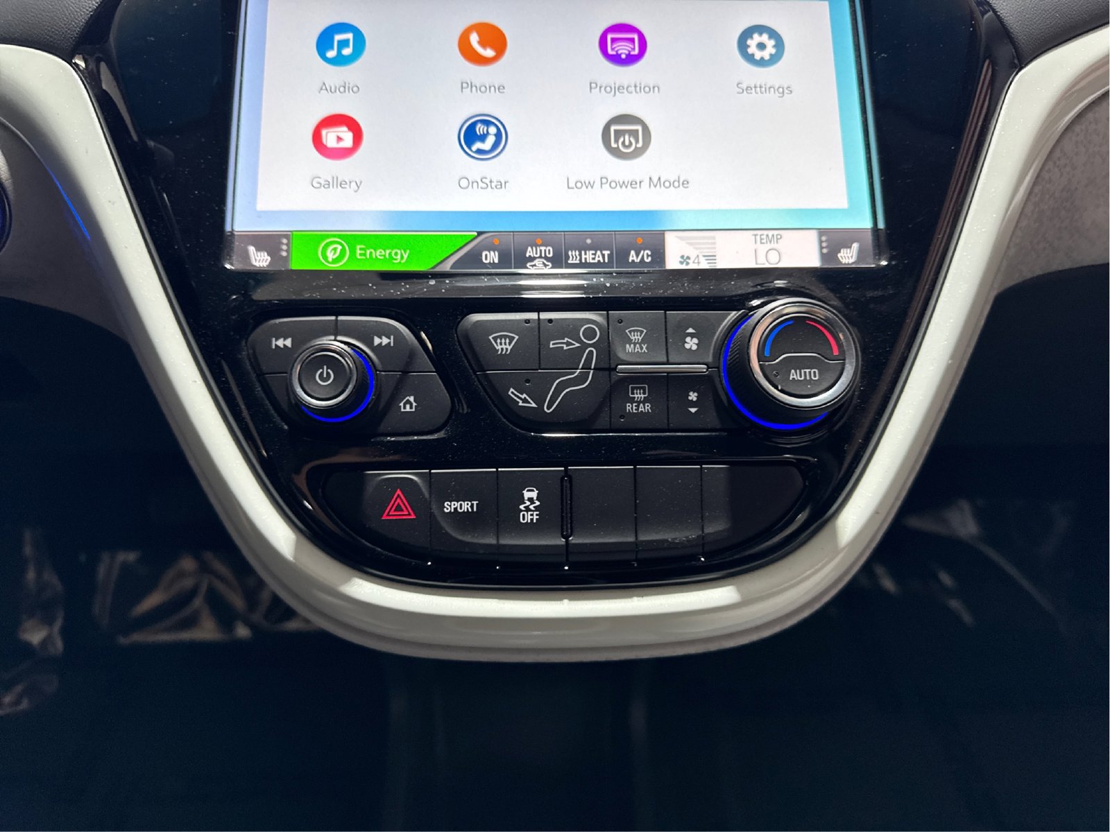 Used 2021 Chevrolet Bolt LT FWD image 34