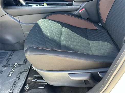 Used 2023 Nissan Kicks SR image 26