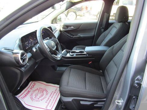 Used 2026 Chevrolet Equinox LT AWD/4WD image 22