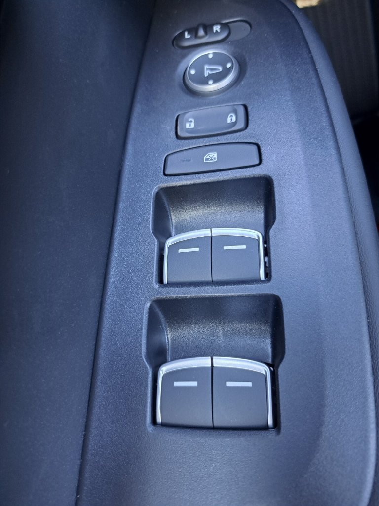 Used 2025 Acura ADX A-Spec FWD image 17