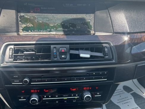 Used 2013 BMW 528i Sedan image 16