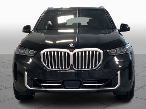 New 2026 BMW X5 xDrive40i w/ Executive Package image 3