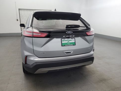 Used 2024 Ford Edge SEL AWD/4WD image 6
