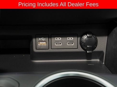 Certified 2026 Toyota Highlander XLE AWD/4WD image 18
