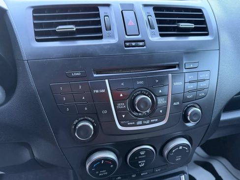 Used 2012 MAZDA MAZDA5 Touring w/ Moonroof & Audio Pkg FWD image 25