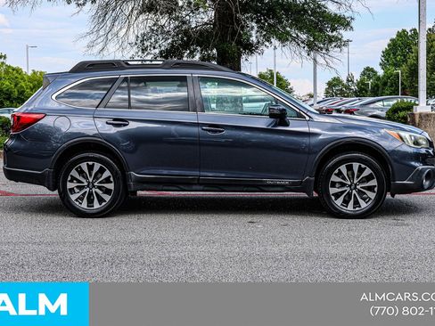 Used 2016 Subaru Outback 3.6R Limited AWD/4WD image 11