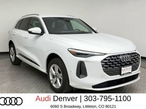 Used 2025 Audi Q5 Premium w/ Convenience Package AWD/4WD image 8