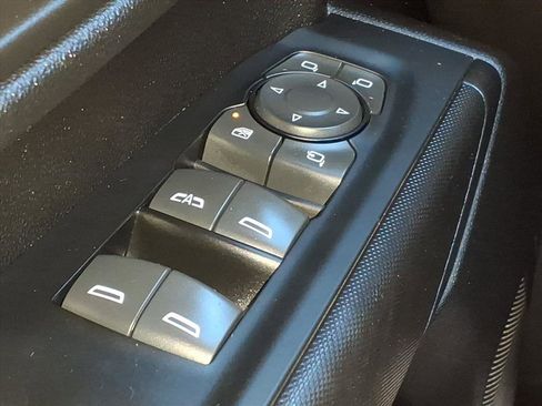 Used 2022 Chevrolet Silverado 2500 Custom w/ Custom Value Package image 20