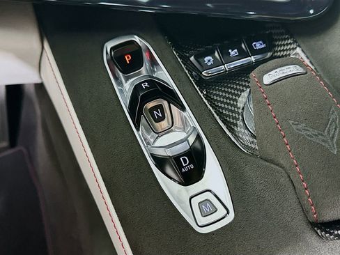 Used 2023 Chevrolet Corvette Stingray Premium Conv w/ Z51 Performance Package RWD image 14