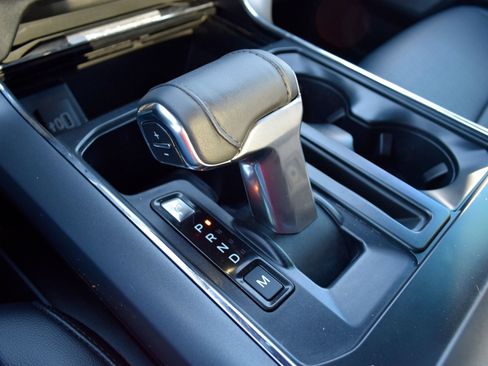 Certified 2025 Ford F150 Lariat w/ FX4 Off-Road Package image 14