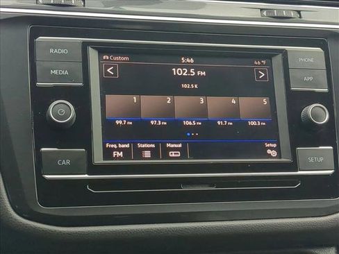 Used 2018 Volkswagen Tiguan S image 13