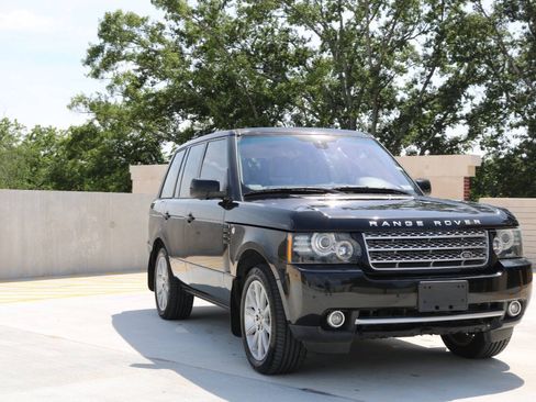 Used 2012 Land Rover Range Rover Supercharged w/ Silver Pack AWD/4WD image 11