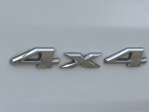 Used 2019 Jeep Grand Cherokee Limited w/ Trailer Tow Group IV AWD/4WD image 10