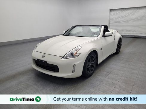 Used 2017 Nissan 370Z Roadster image 1