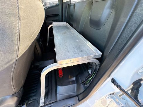 Used 2022 Chevrolet Colorado LT w/ Fleet Safety Package image 22