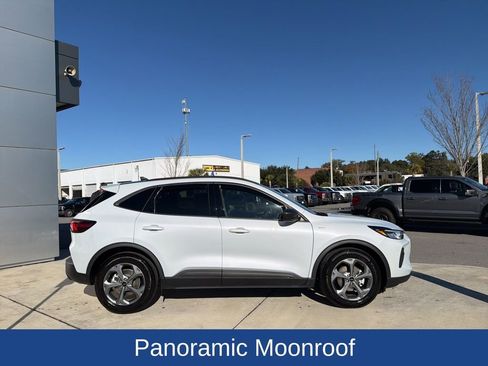 Certified 2025 Ford Escape ST-Line w/ Equipment Group 301A image 2