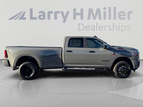 New 2027 RAM 3500 Big Horn AWD/4WD image 6