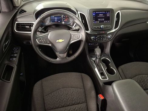 Used 2024 Chevrolet Equinox LT AWD/4WD image 2
