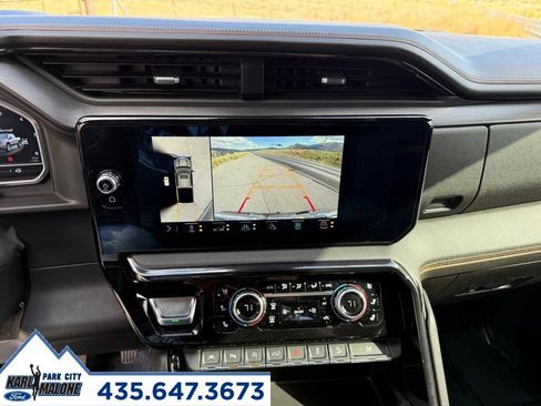 Used 2022 GMC Sierra 1500 AT4 w/ Technology Package AWD/4WD image 20
